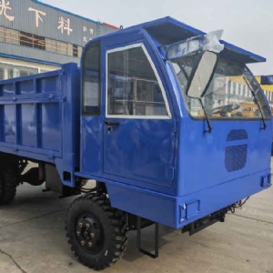 隨車挖運輸車